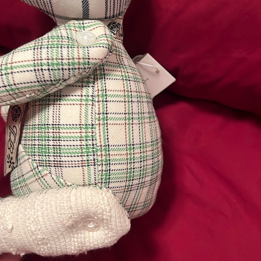 Tory Burch weighted bear and perfume samples - Picture 5 of 8